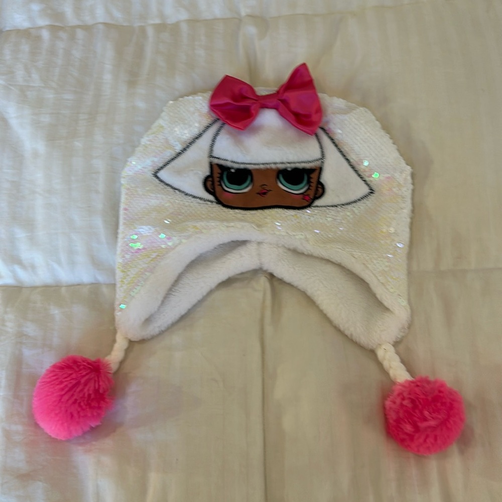 Cute 🥰 hat for girls who loved the LOL dolls